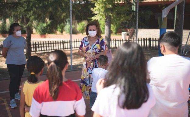 La Junta ofrece 50 plazas en campamentos para niños de familias vulnerables de Mérida