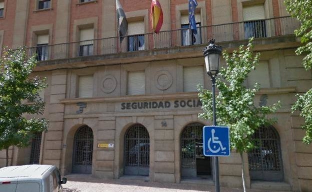 Una empresaria de Coria y su hijo pueden ir a la cárcel por evitar pagar una deuda a la Seguridad Social