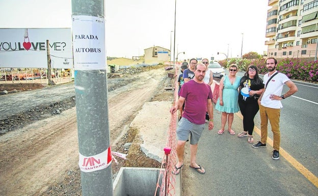 La odisea de moverse en autobús desde el barrio cacereño de El Junquillo