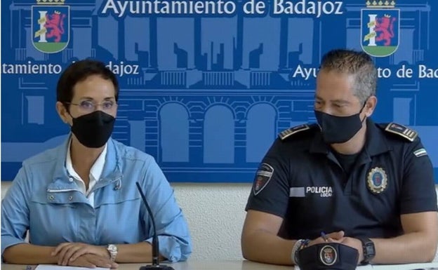 Podemos pide la dimisión de Solana y Vélez afirma que el juez «ha puesto al superintendente en su sitio»