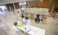Extremadura no abrirá los vacunódromos para poner la cuarta dosis a toda la población