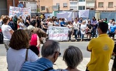 «No somos números», grita la comunidad educativa del colegio San Miguel de Plasencia