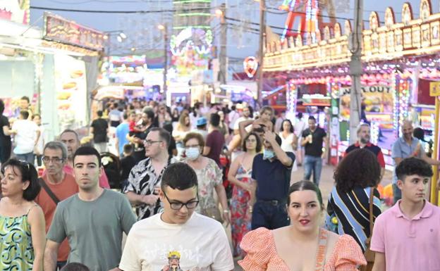 Una reyerta y una intoxicación por consumo de alcohol en el martes de feria