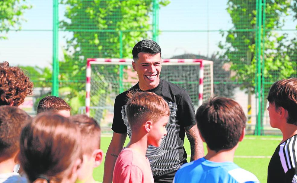 Pedro Porro, futbolista de la calle Chile