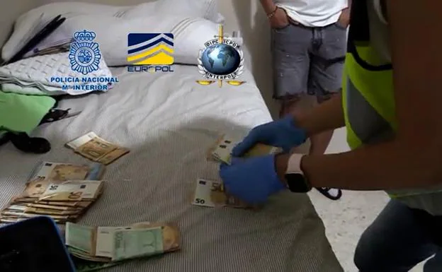 La operación en la que se investiga a tres jugadores del Montijo se cierra con un total de 21 detenidos