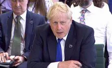 Ministros de Johnson redoblan la presión para que abandone el poder por su «descrédito»