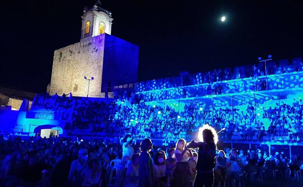 Ara Malikian iluminó la noche frexnense con su violín