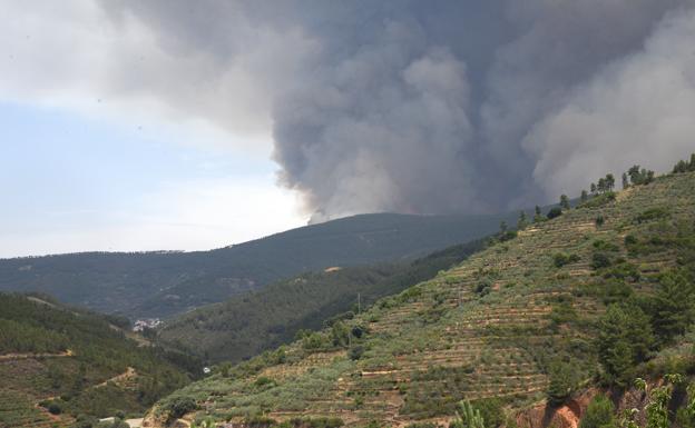 Las reservas turísticas se paralizan en Las Hurdes por el incendio