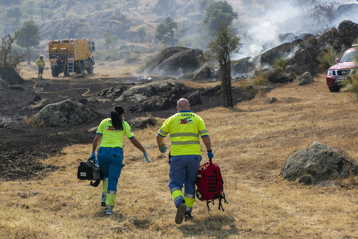 Fuego en el monte público de Valcorchero