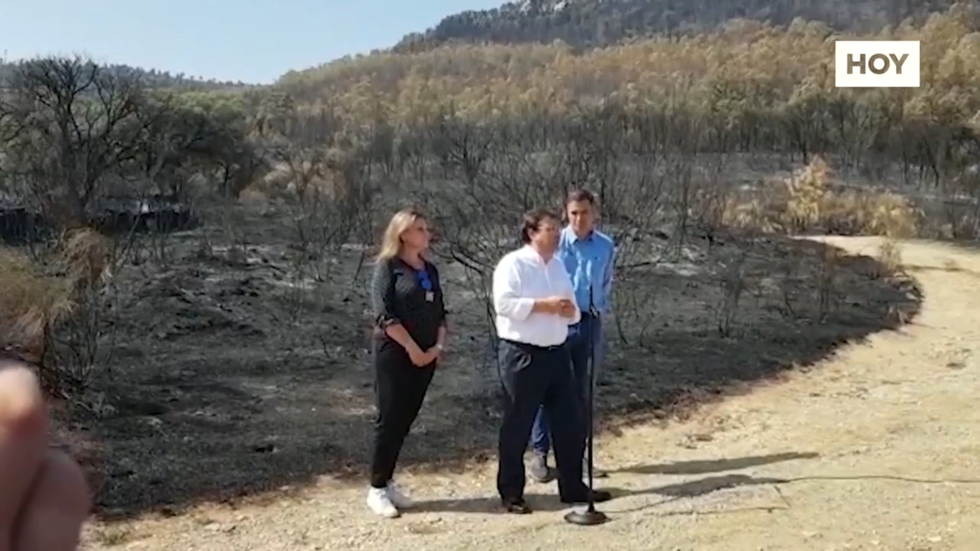 Pedro Sánchez y Guillermo Fernández Vara han visitado la zona del incendio de Monfragüe