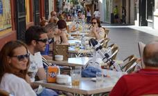 El Ayuntamiento permitirá que se abran nuevos bares en el Casco Antiguo de Badajoz