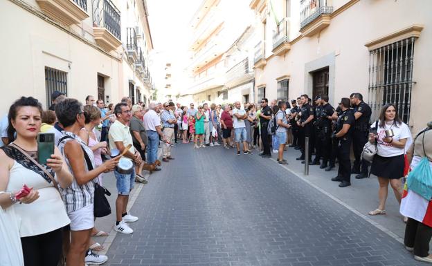 Protesta en Don Benito para pedir «un referéndum con todas las garantías legales»