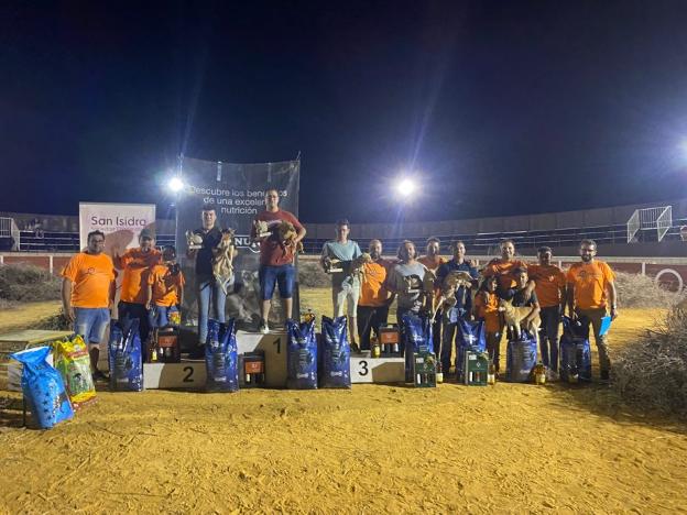 'Rata', ganadora de la VIII Copa Nocturna de Podencos