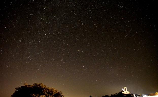 Vuelve la noche de Perseidas en el Santuario de los Remedios
