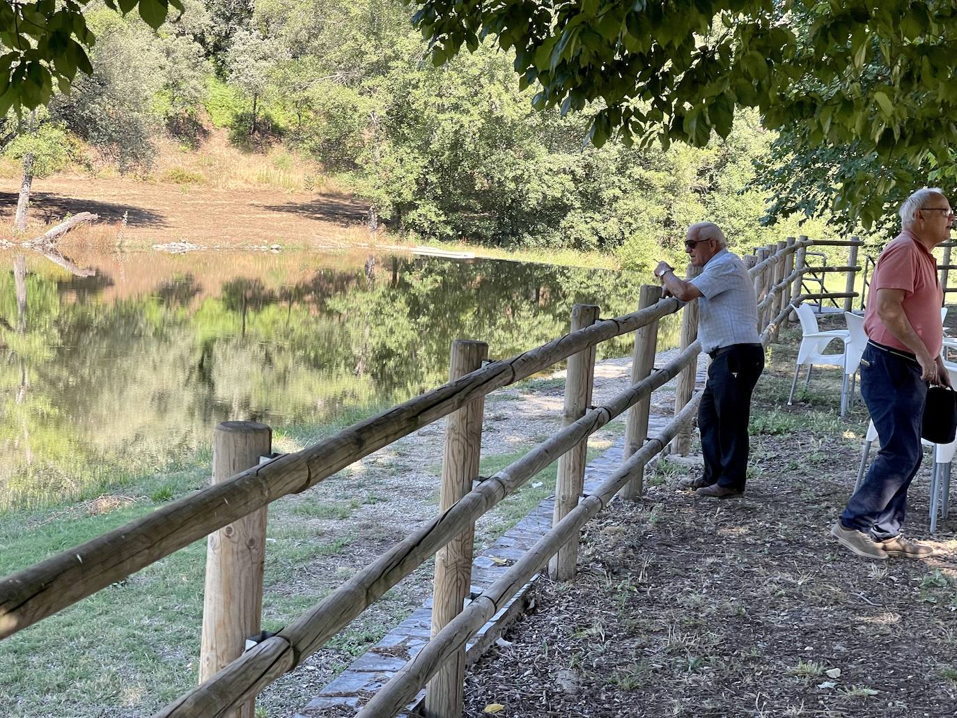 Rincones con encanto en Extremadura | Piscina natural Azabal