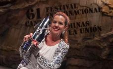 La cantaora extremeña Esther Merino gana la Lámpara Minera