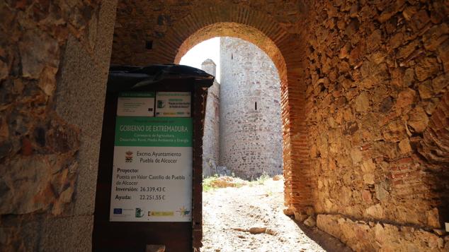 Castillo de Alcocer | La fortaleza más sólida y solitaria