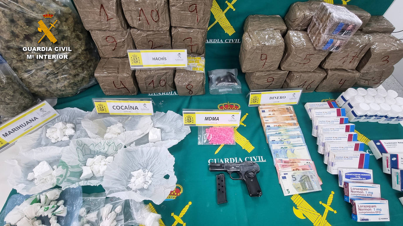 Ingresan en prisión dos vecinos de Moraleja y uno de Villanueva de la Sierra por tráfico de drogas