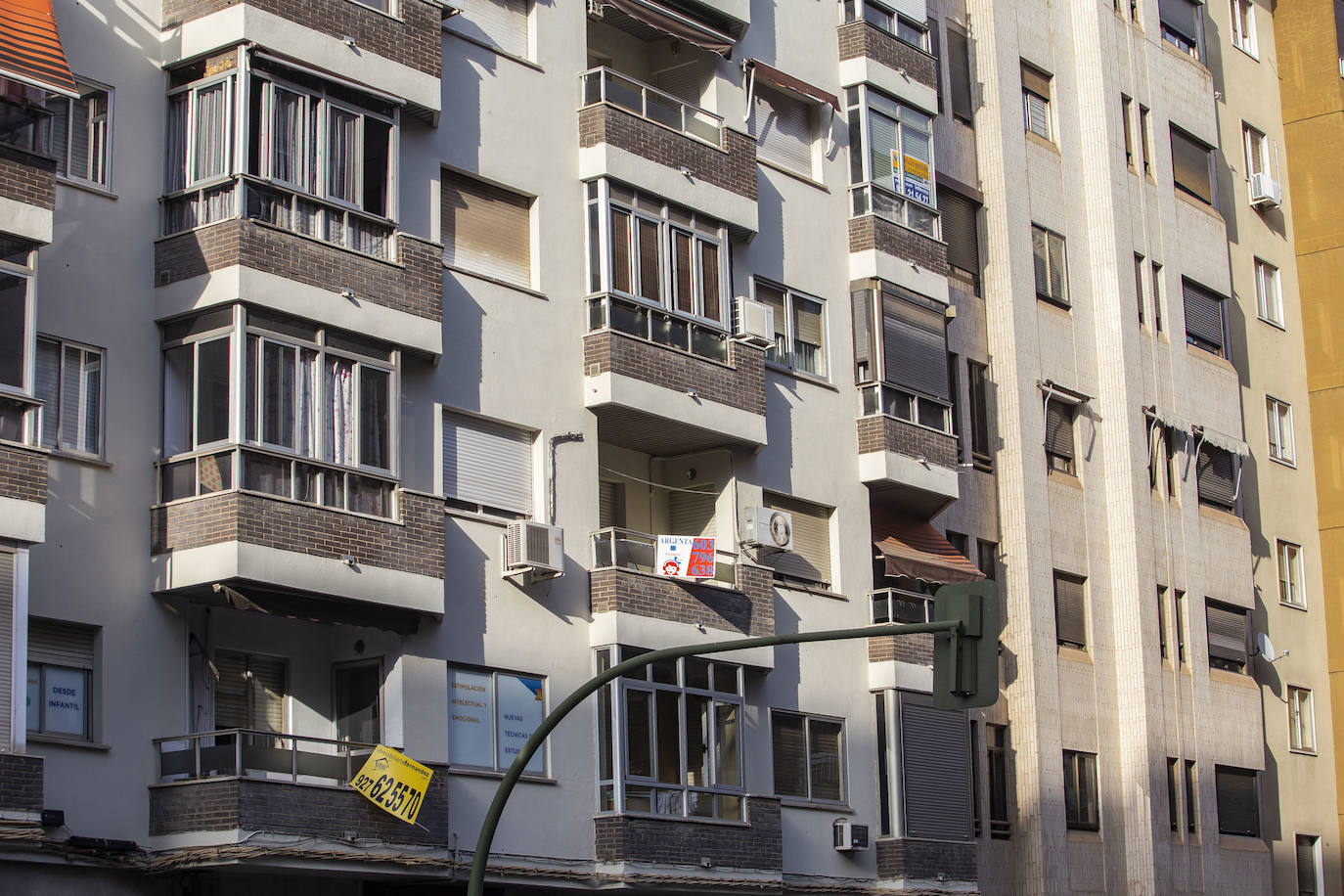 El precio y la poca oferta dificultan el alquiler de vivienda en Cáceres