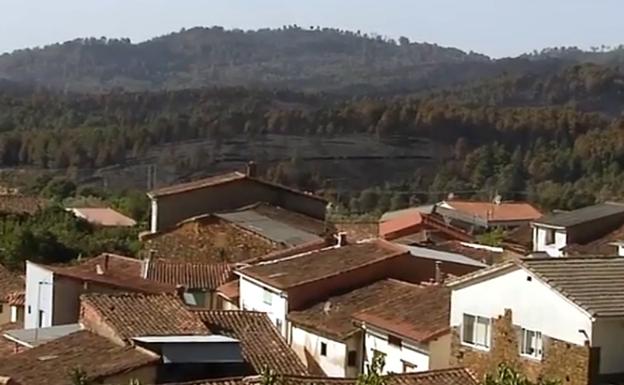 El Infoex declara controlado el incendio de Santibáñez el Alto