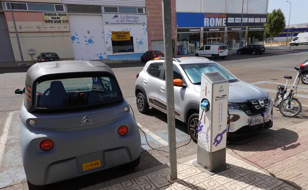 Extremadura solo cuenta con nueve puntos de carga ultrarrápida para vehículos eléctricos