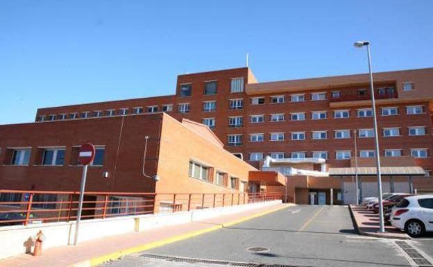 Un motorista de 58 años resulta herido en un accidente en Santibáñez el Alto