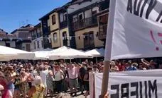 Protesta en Villanueva de la Vera: «Es el pueblo con peores servicios de toda la comarca»