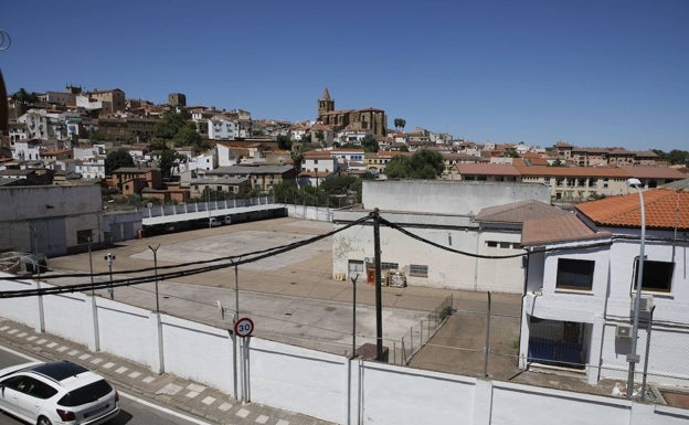 Los vecinos del casco viejo de Cáceres no ven en el parking de Iberdrola una solución para el barrio