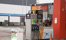Las gasolineras adelantan 33.000 euros al mes para sufragar la ayuda de 20 céntimos
