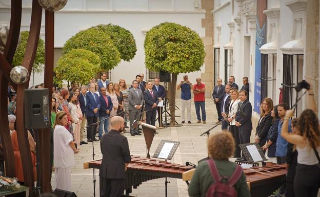 La Asamblea de Extremadura defiende la memoria de las víctimas del terrorismo