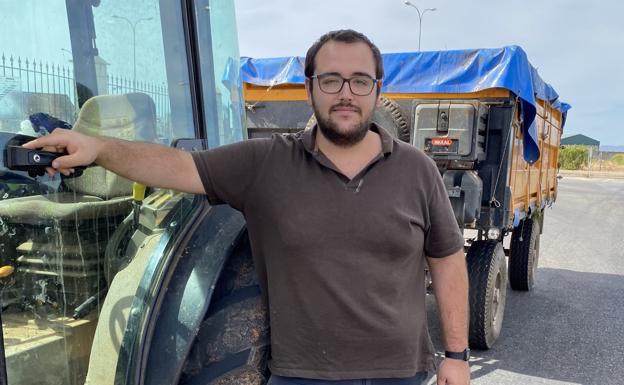«Dicen que el precio de la uva va a subir algo, pero no sabemos cuánto»