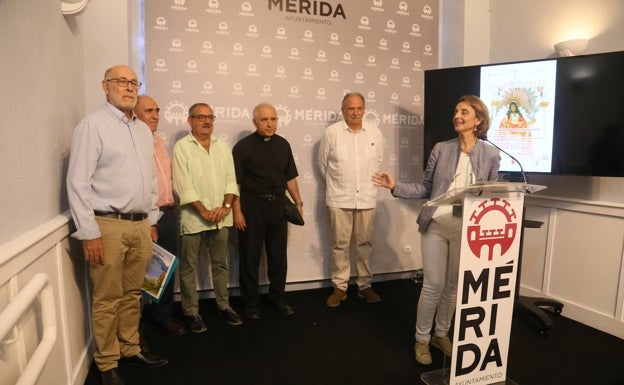 El párroco de Santa Eulalia critica las trabas de la Junta a las obras junto a la Basílica