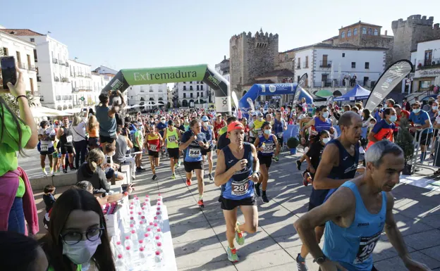 Más de 600 corredores se inscriben para la media maratón de este domingo en Cáceres