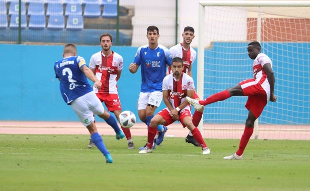 El Cacereño sufre su primera derrota de la temporada en Melilla