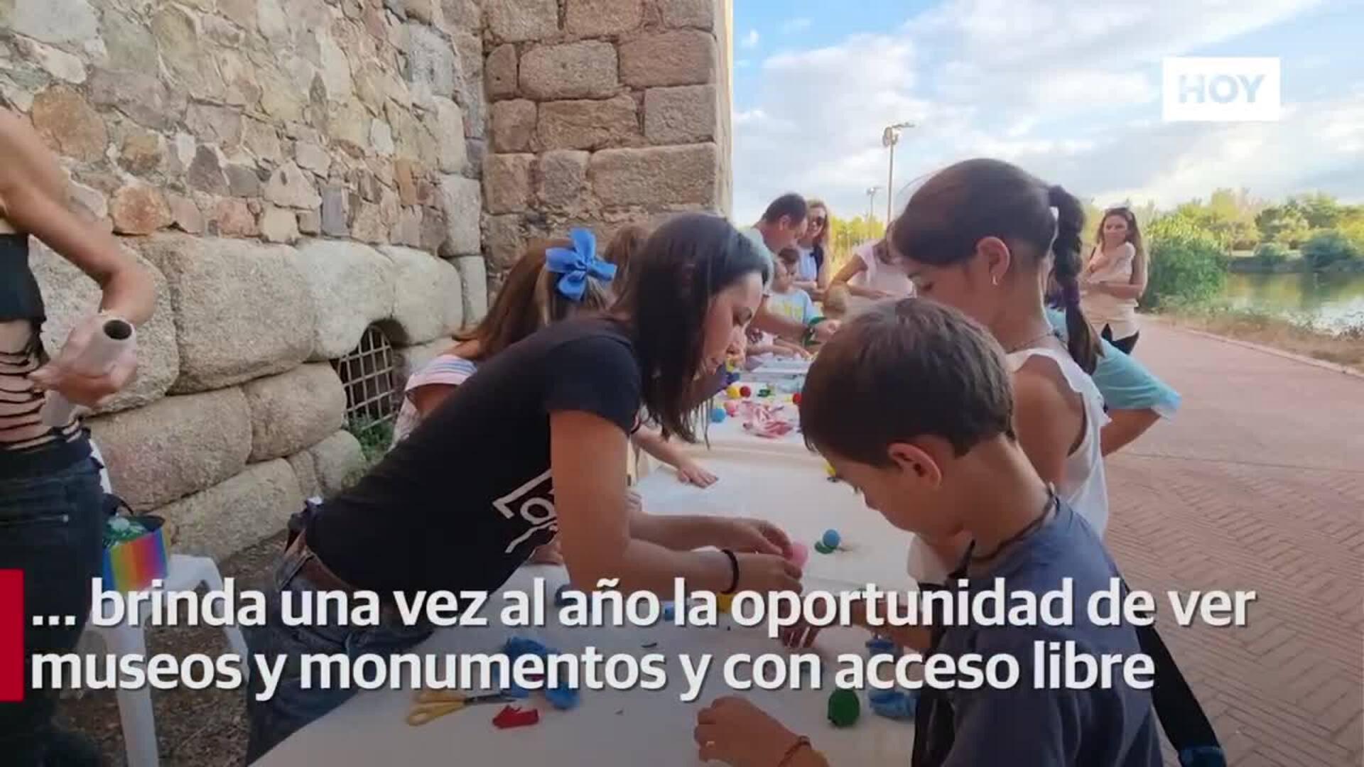 Cáceres, Mérida y Plasencia se echan a la calle para celebrar la noche abierta