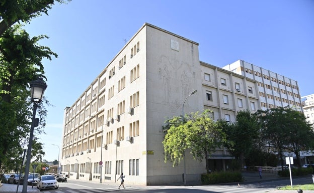 La Fiscalía de Badajoz pide 10 años de cárcel para un hombre por golpear y maniatar a su vecina