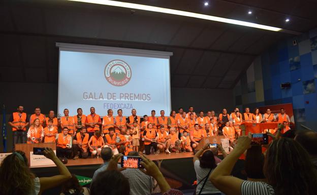 Más de 500 cazadores arropan la celebración del primer Día de la Caza de España en Feciex