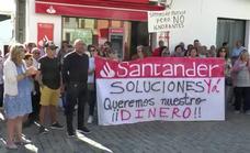 El Santander ya ha devuelto 300.000 euros a los estafados en Valle de la Serena