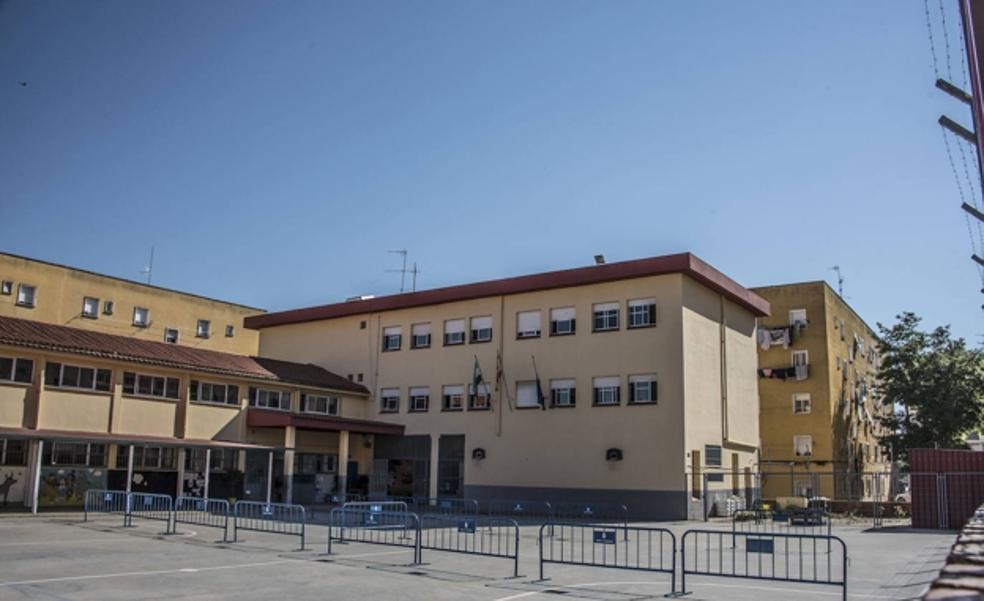 Ocho empresas ya han desistido de construir el comedor del colegio Luis Vives de Badajoz