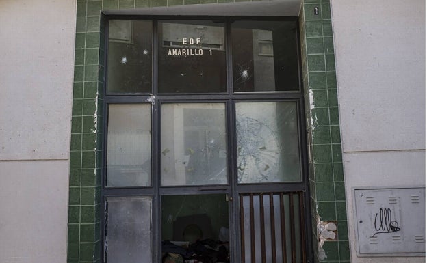 La Policía Nacional interviene en el bloque okupado en Badajoz