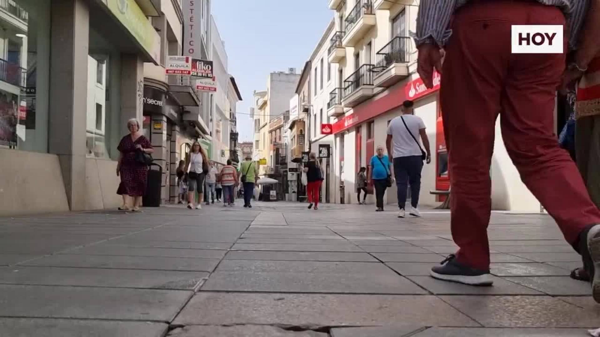 ​Las baldosas en Santa Eulalia ya no aguantan más ​