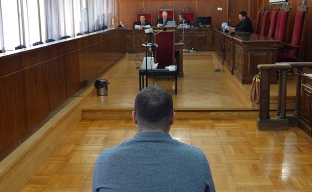 Juzgan a un joven por grabar vídeos pornográficos y abusar de una menor en Badajoz