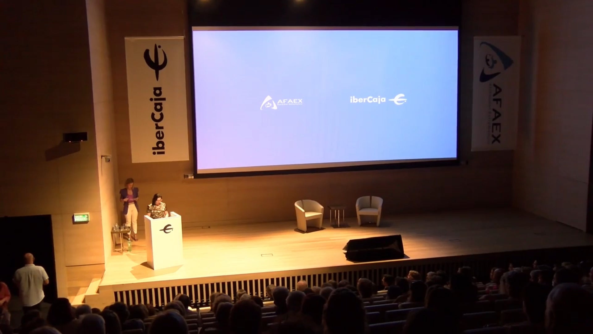 Ibercaja afianza su compromiso social en el evento ‘Solidarios con el Alzheimer’