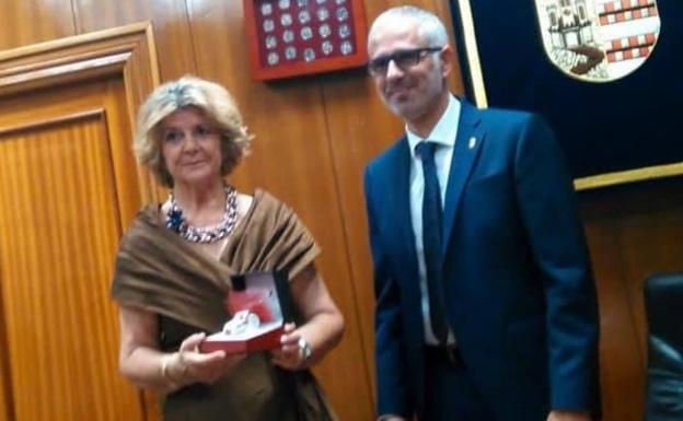 Herrera del Duque homenajeará a Ángela Ramírez en el Día del Cáncer de Mama