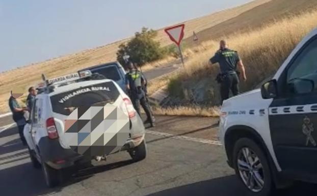 Espectacular persecución a unos galgueros cuando cazaban de manera furtiva en Fuente de Cantos