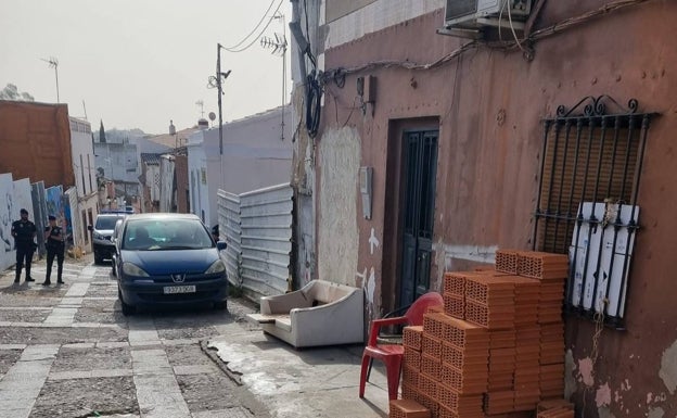 La Policía de Badajoz responde a Vélez que han impuesto 161 multas por violar la ordenanza de Limpieza