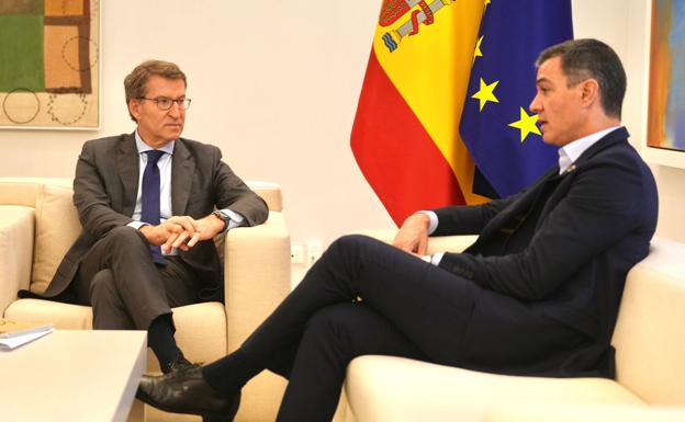 Sánchez y Feijóo escenifican su inquietud ante la crisis de la Justicia pero dilatan los acuerdos