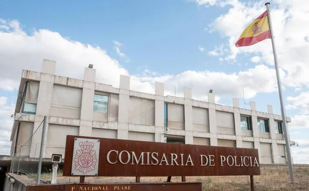 Edificio de la Comisaría de Policía de Plasencia.