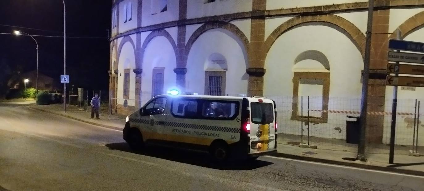 Atropellan a una mujer en un paso de peatones en Cáceres