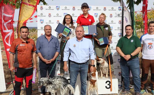 María Fernández, subcampeona de España de Caza Menor con Perro